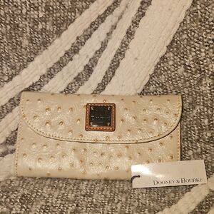 Dooney & Bourke Textured Cream Wallet